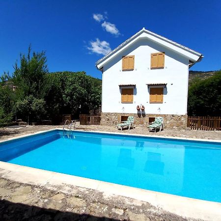 El Refugio De Goriz Villa La Iruela Bagian luar foto