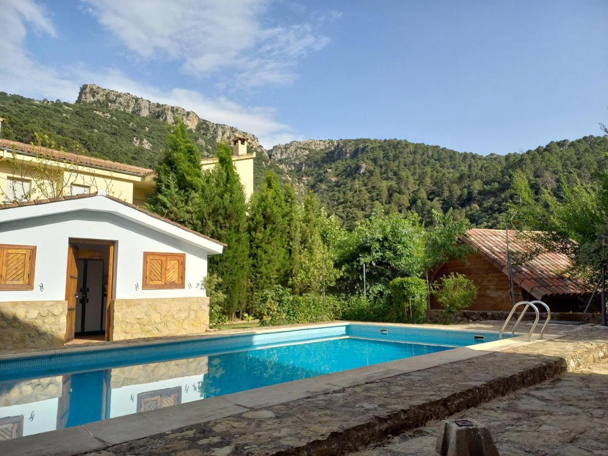 El Refugio De Goriz Villa La Iruela Bagian luar foto