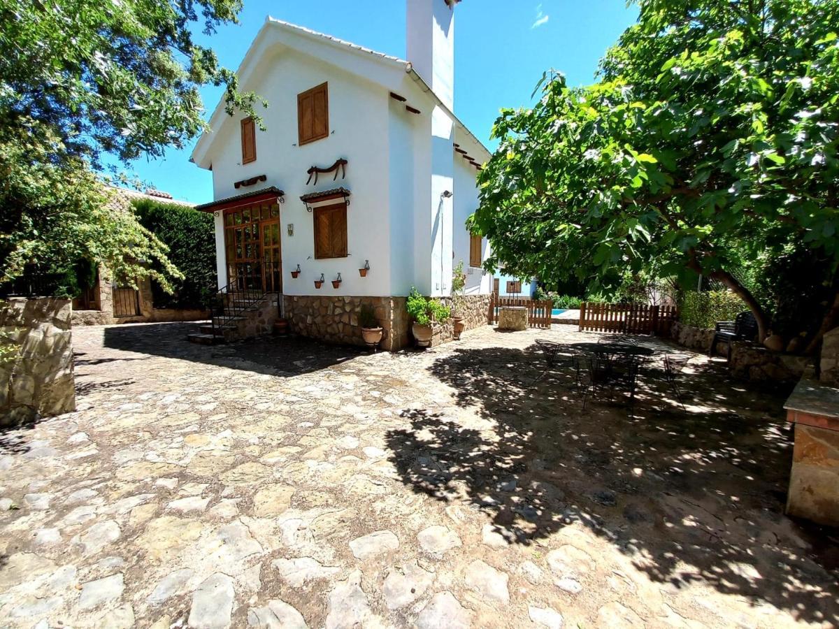 El Refugio De Goriz Villa La Iruela Bagian luar foto